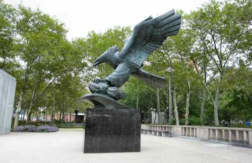 Battery Park Eagle - DirtCheapNYC.com
