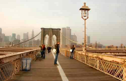Brooklyn Bridge - DirtCheapNYC.com